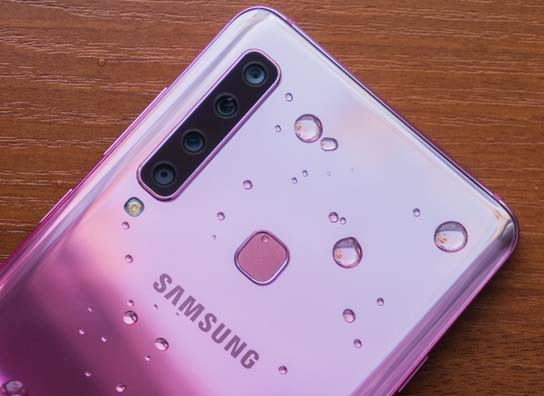 مواصفات سامسونج Galaxy A9 2018 Samsung-Galaxy-A9-2018-Water